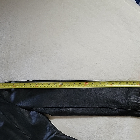 🌸 VINTAGE GENUINE LEATHER JACKET🌸 - Picture 13 of 16